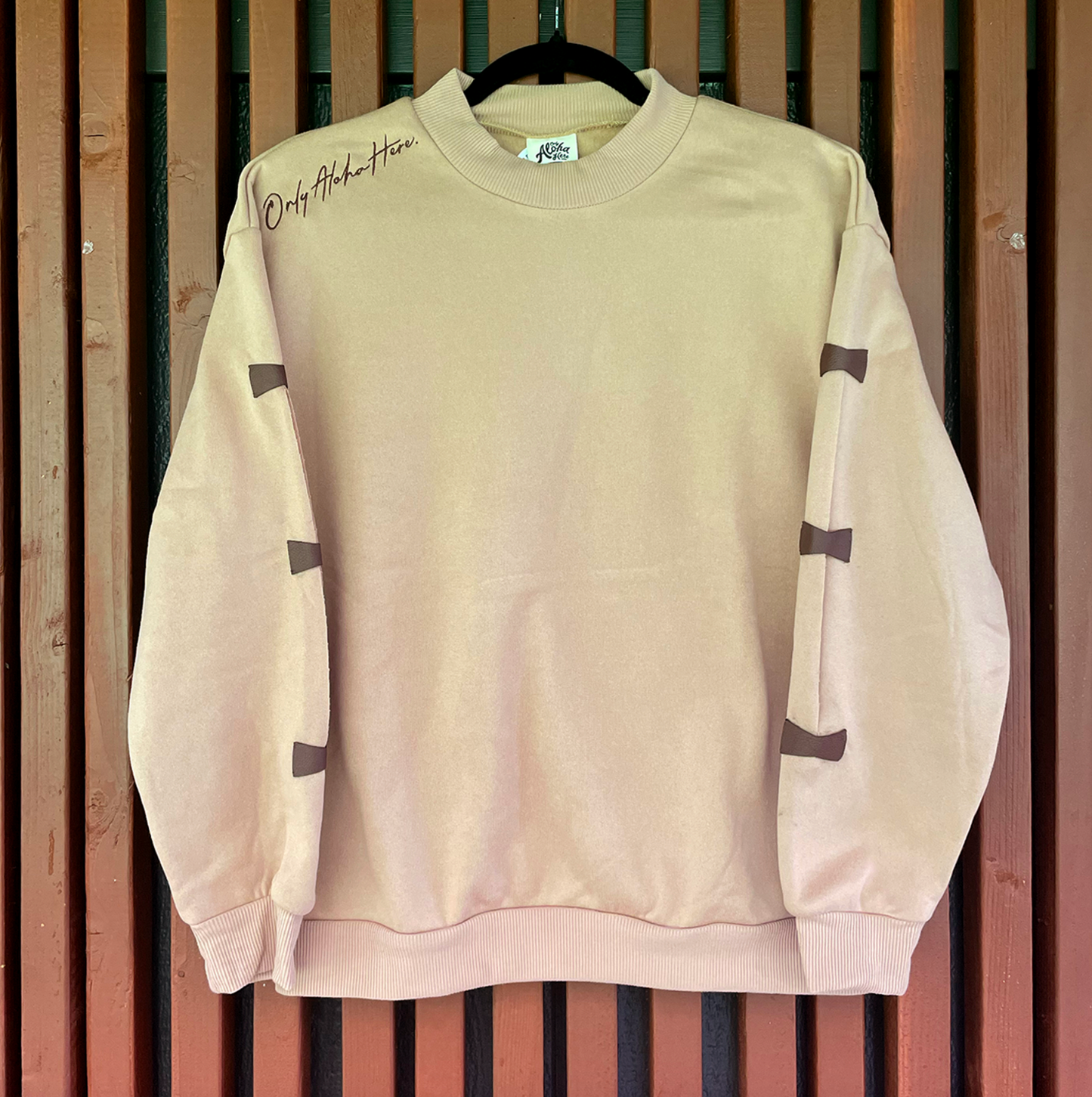 SWEATER - Pewa Sweater