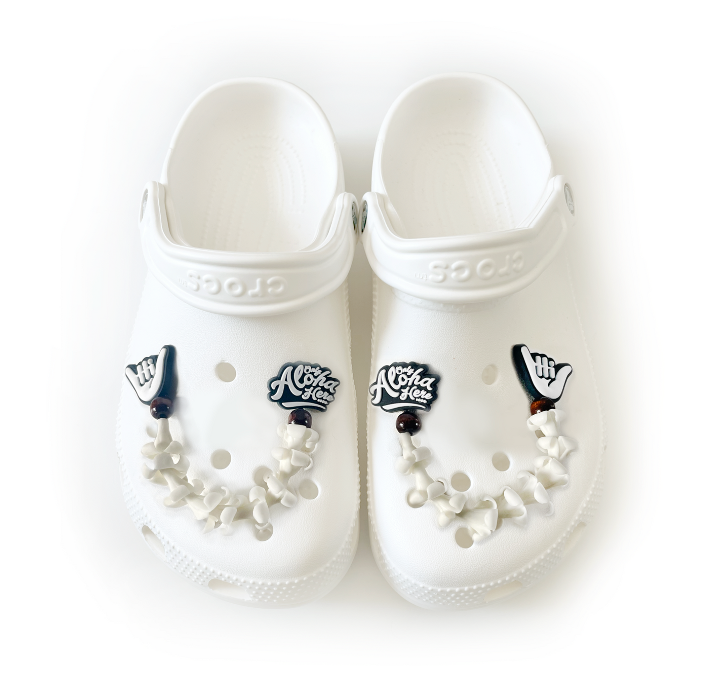 CROC LEI - White Puakenikeni